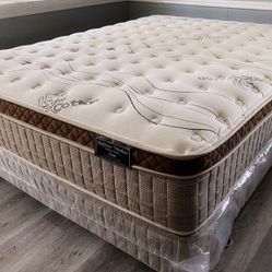 Queen Organic Cloud Edition Europillow Top 12inch Mattress!