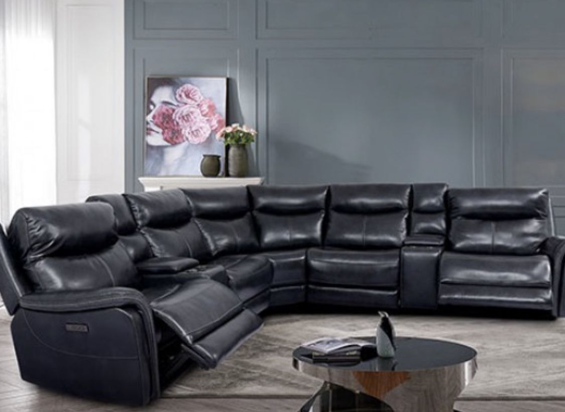 New Dark Navy Power Recliner Sectional Couch ! Free Delivery 🚚 ! Financing Available  ! 