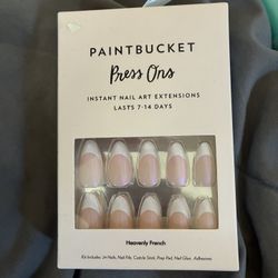 French Tip Press Ons 