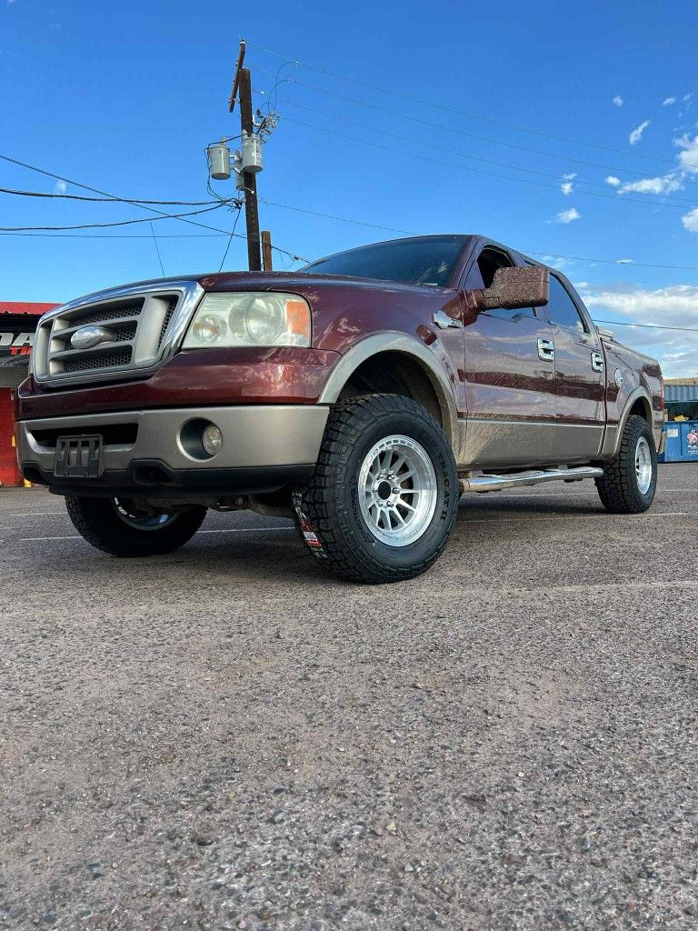 RINES 17x9 LOCK OFF ROAD LLANTAS 285 70 17 ARMSTRONG AT