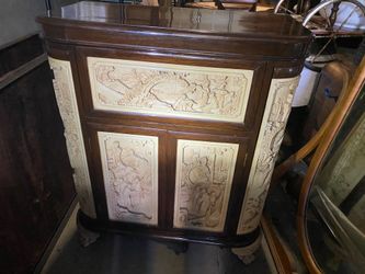 Antique dry Bar