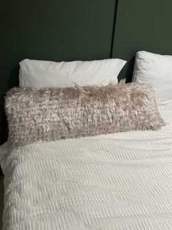 PINK ACCENT PILLOW