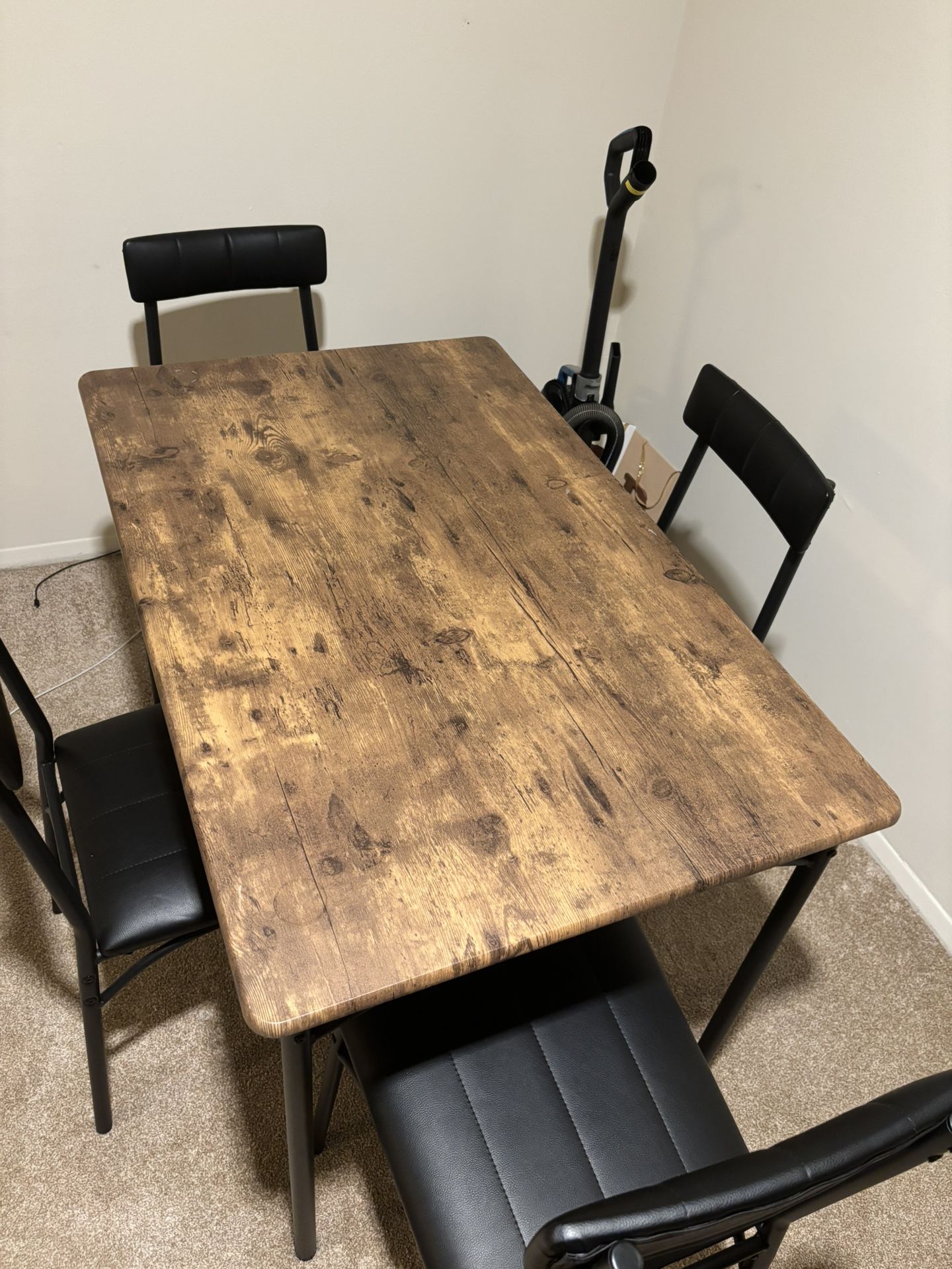 Dining room Table