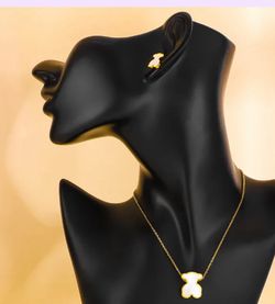 Gold necklace Set