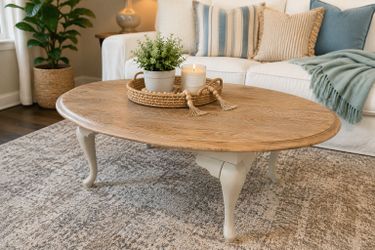 Refinisher Broyhill Queen Ann coffee table