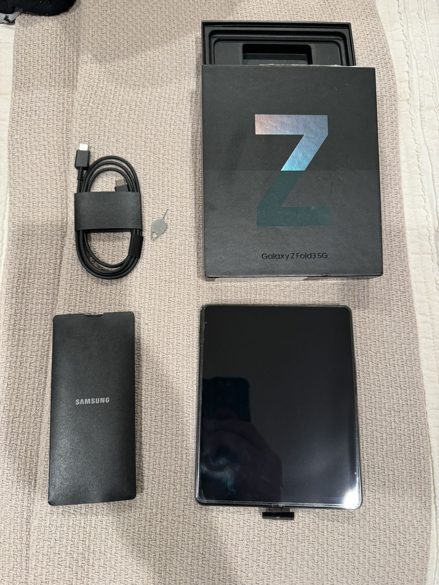 Samsung Galaxy Z Fold 3 256gb UNLOCKED