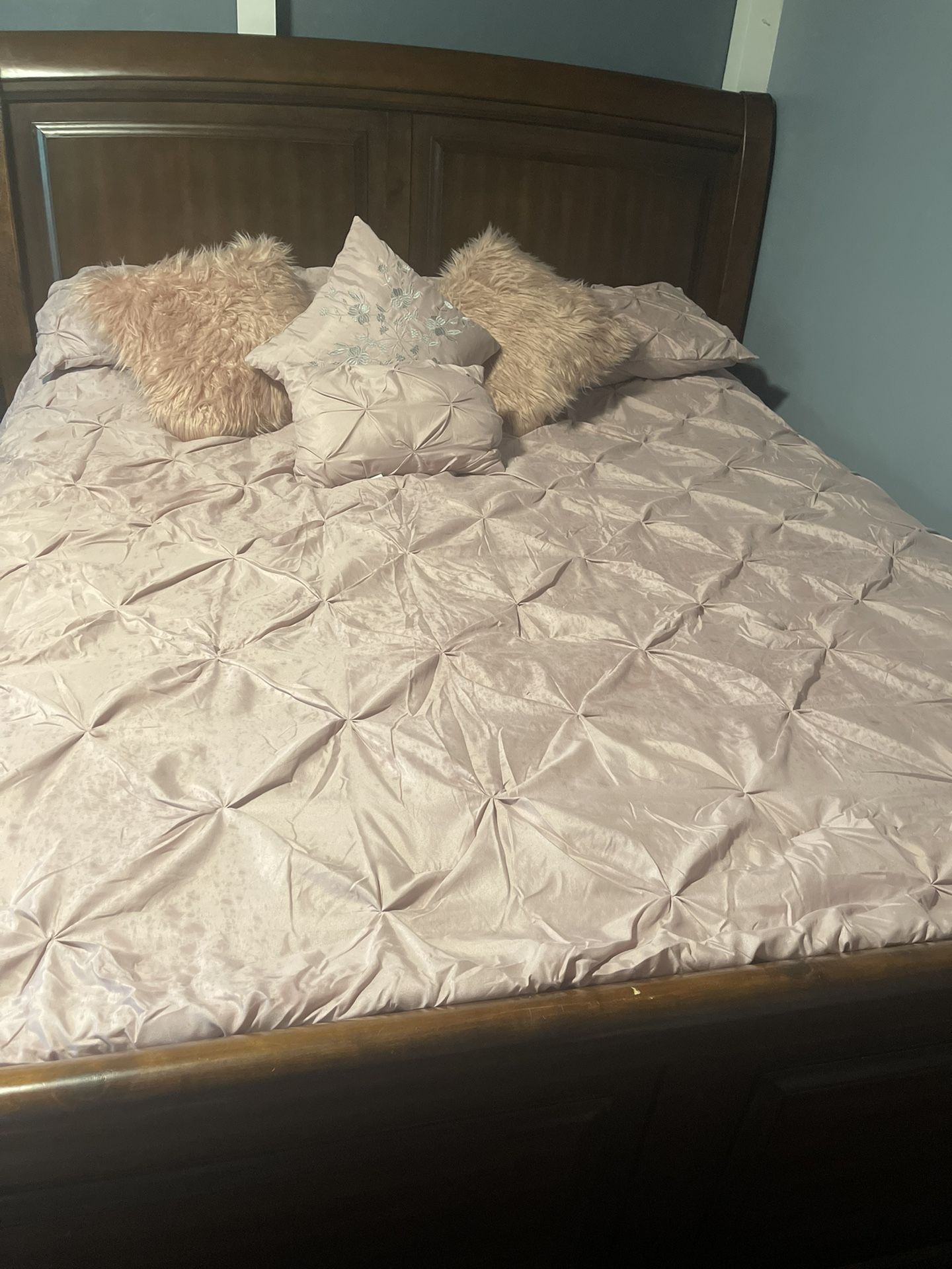Bedroom Set