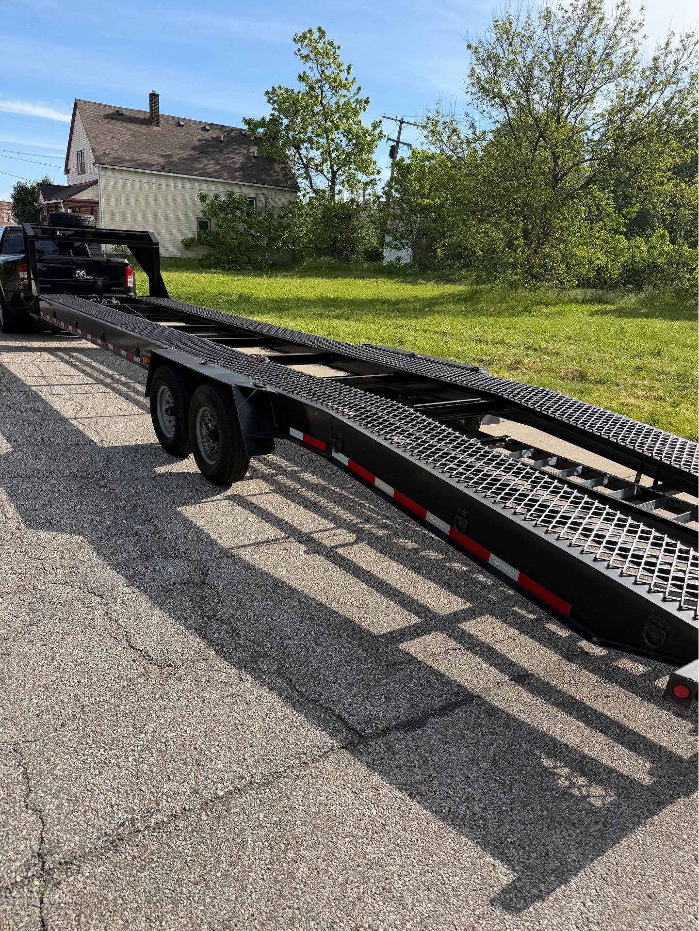 Gooseneck hot shot trailer