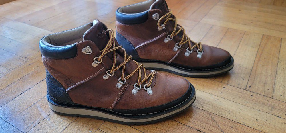 Sperry Boots