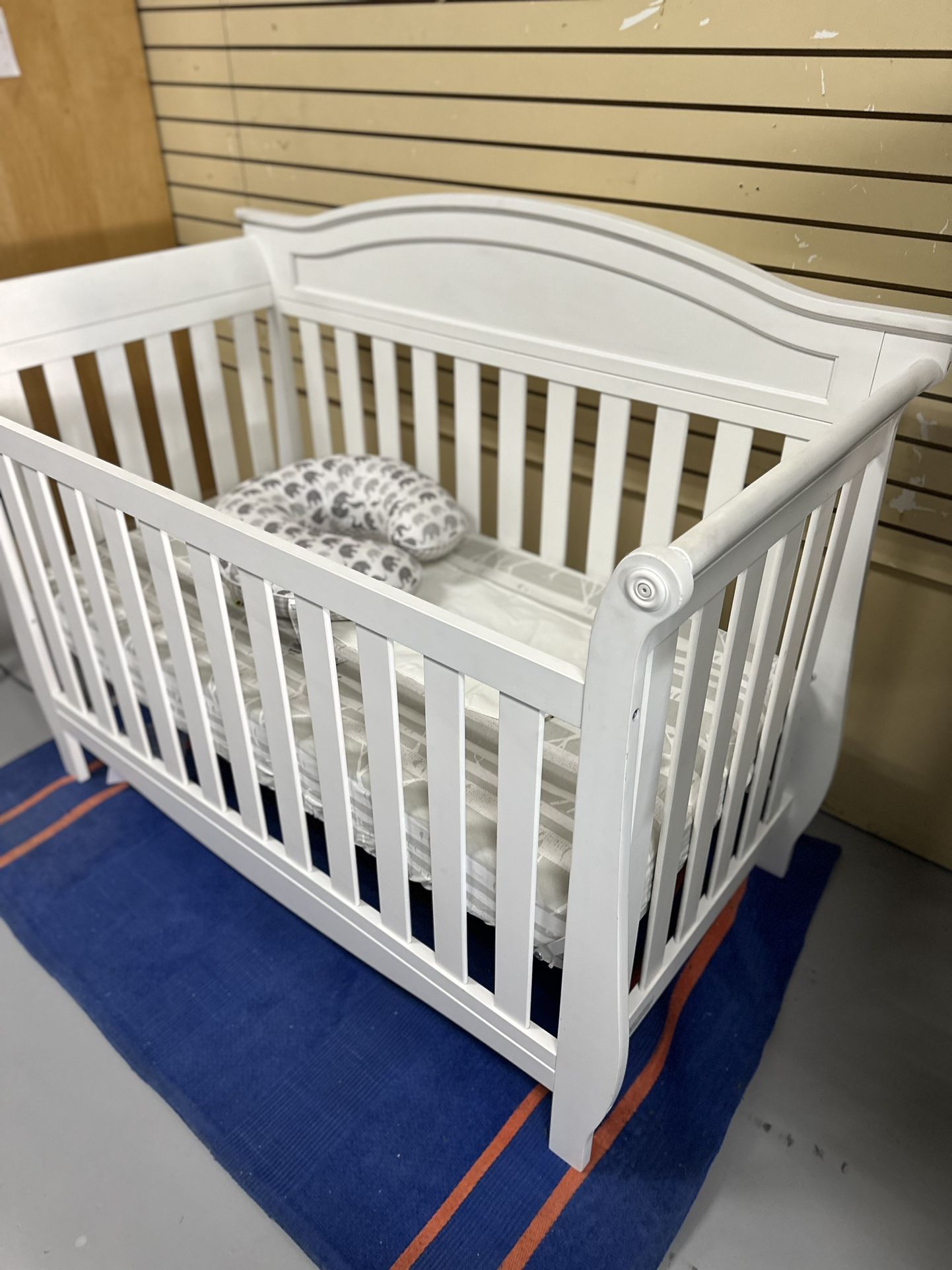 Baby Crib NEW 