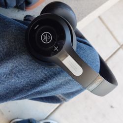 Beats Solo 3