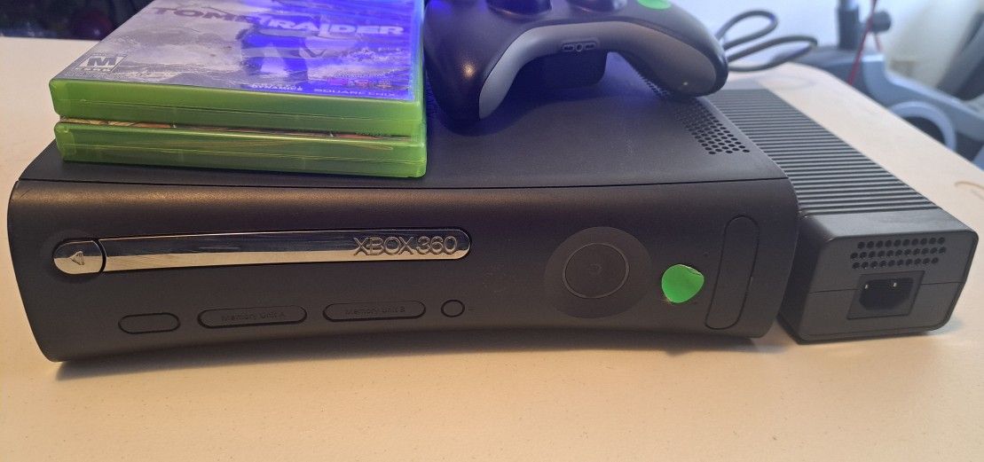 Xbox 360 Elite With 120GB HDD And Games