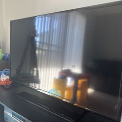 42 In Samsung Tv With Roku And Remotes $100