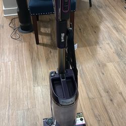 Shark Vacuum Cleaner 