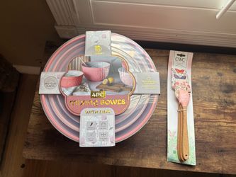 Gourmet Kitchen 4-Piece Mixing Bowl Set with Lids