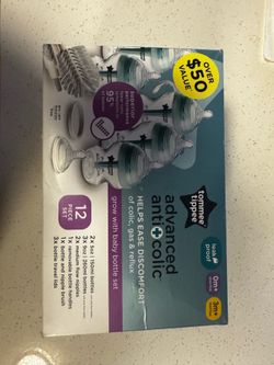 Baby bottle set