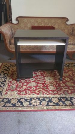 Rolling desk