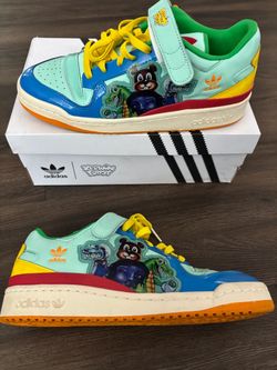 Men’s Kerwin Frost Adidas Sneakers - Size 10