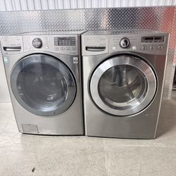 LG WASHER AND STEAN GAS DRYER SET