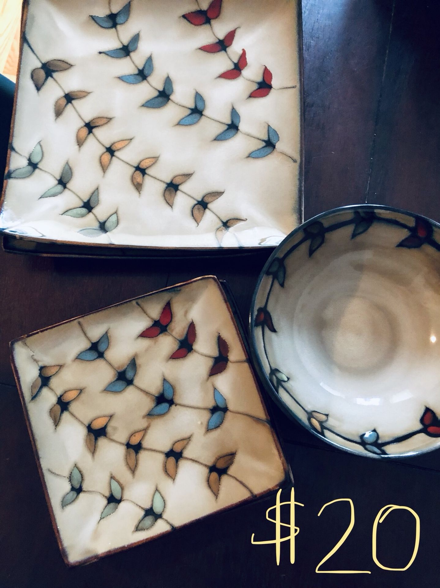 Mixed up dinner set