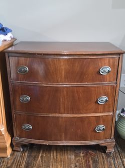 Kincaid "Governor's Oak" Solid Wood 4-Drawer Chest/Dresser