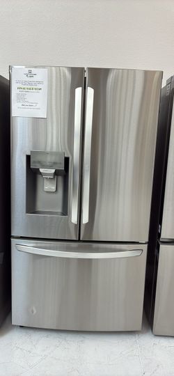 Labor Day Sale/ 28cu.ft capacity 3-Door French Door Refrigerator& freezer Was$3099