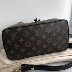 Louis Vuitton bags for Sale in Brentwood, TN - OfferUp