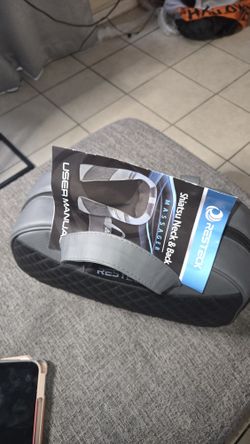 LIKE NEW NECK MASSAGER