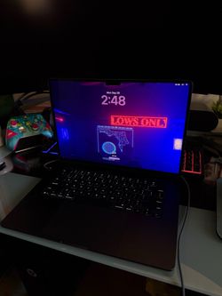 Macbook Air 15 inch M4 2025