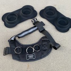 DOG HARNESS AND 2 PORTABLE FEDDERS