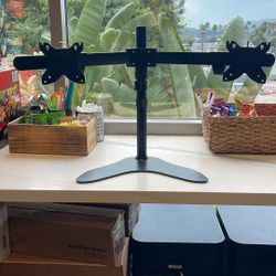 Dual Monitor Mount