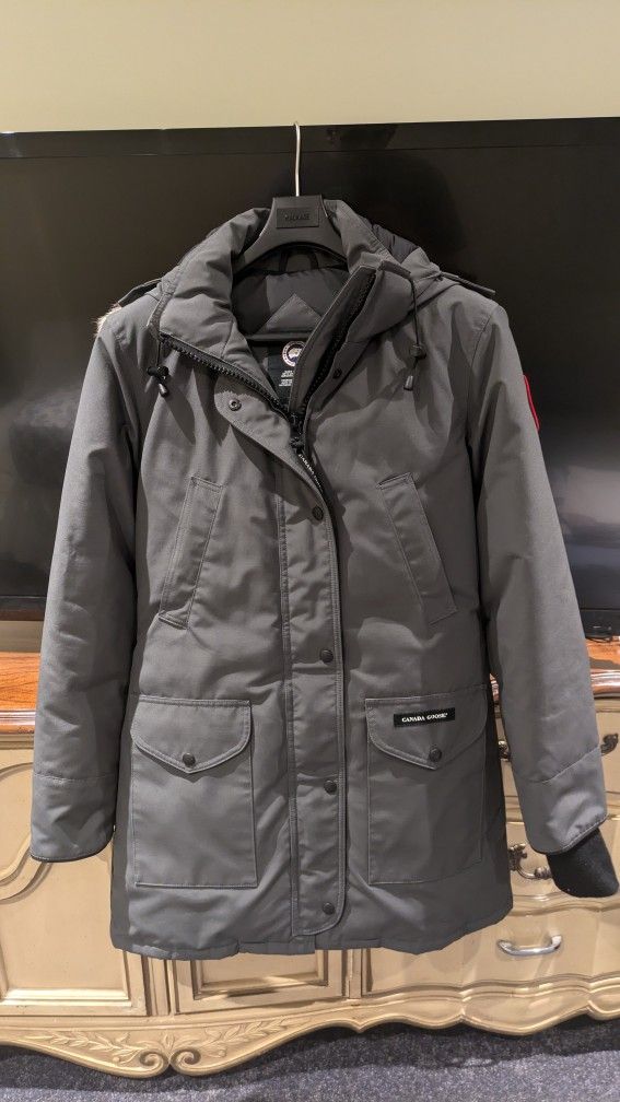 Canada Goose Trillium Parka (Authentic)