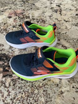 Skechers Boys Athletic Sneakers Shoes Size 12, Adaptive Closure, Air-Cooled Cushioned Insole, Lightweight