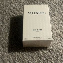 Valentino Born In Ivory Cologne