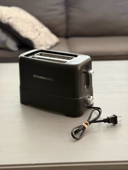 KitchenSmith Toaster