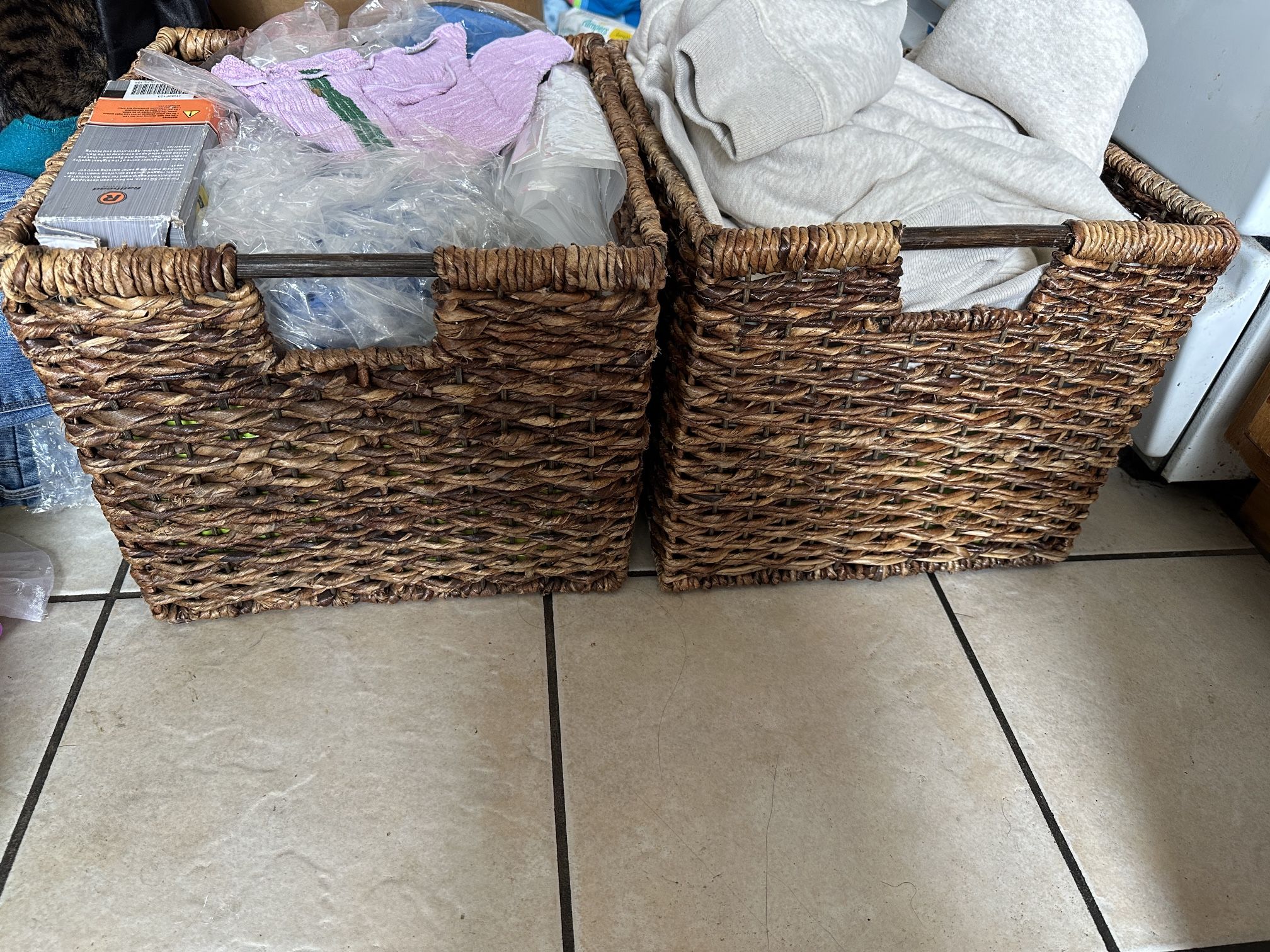 Set of 2 baskets 14.5”x13.5”
