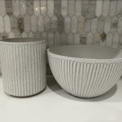 Crate and Barrel Fruit Bowl and Utensil Holder