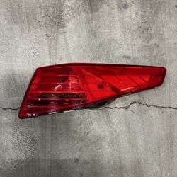 2011-2013 KIA OPTIMA RIGHT Tail Light Halogen Quarter Panel Mounted OEM 92401-4C