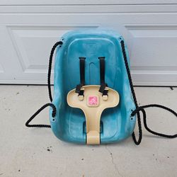 Step2 Infant to Toddler Outdoor Bucket Style Swing Secure Harness Outside Weather Resistant Rope