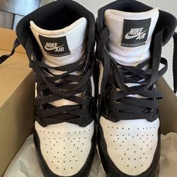 Jordan cleats youth size 4.5