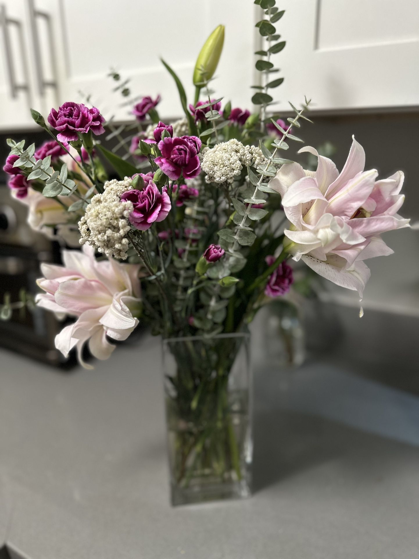 Modern & Clean Flower Arrangements