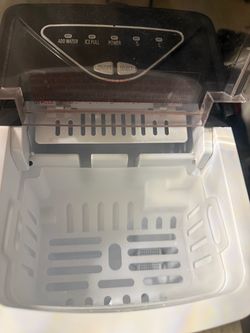 Ice maker machine
