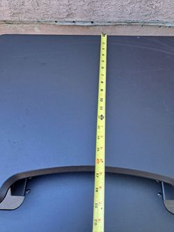 Adjustable standings desk