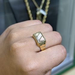 10k Tri-Color Signet Ring