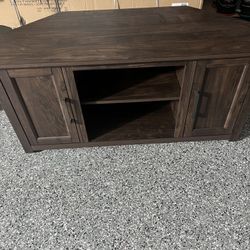 Corner TV Stand