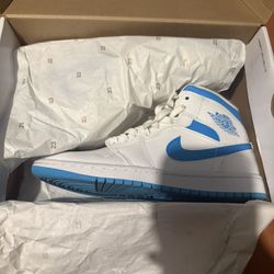 WMNS AIR JORDAN 1 MID