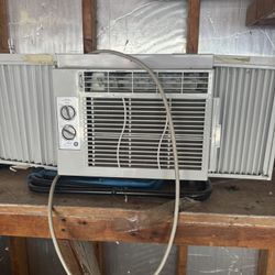 2 GE 5000 BTU air Conditioner Units 
