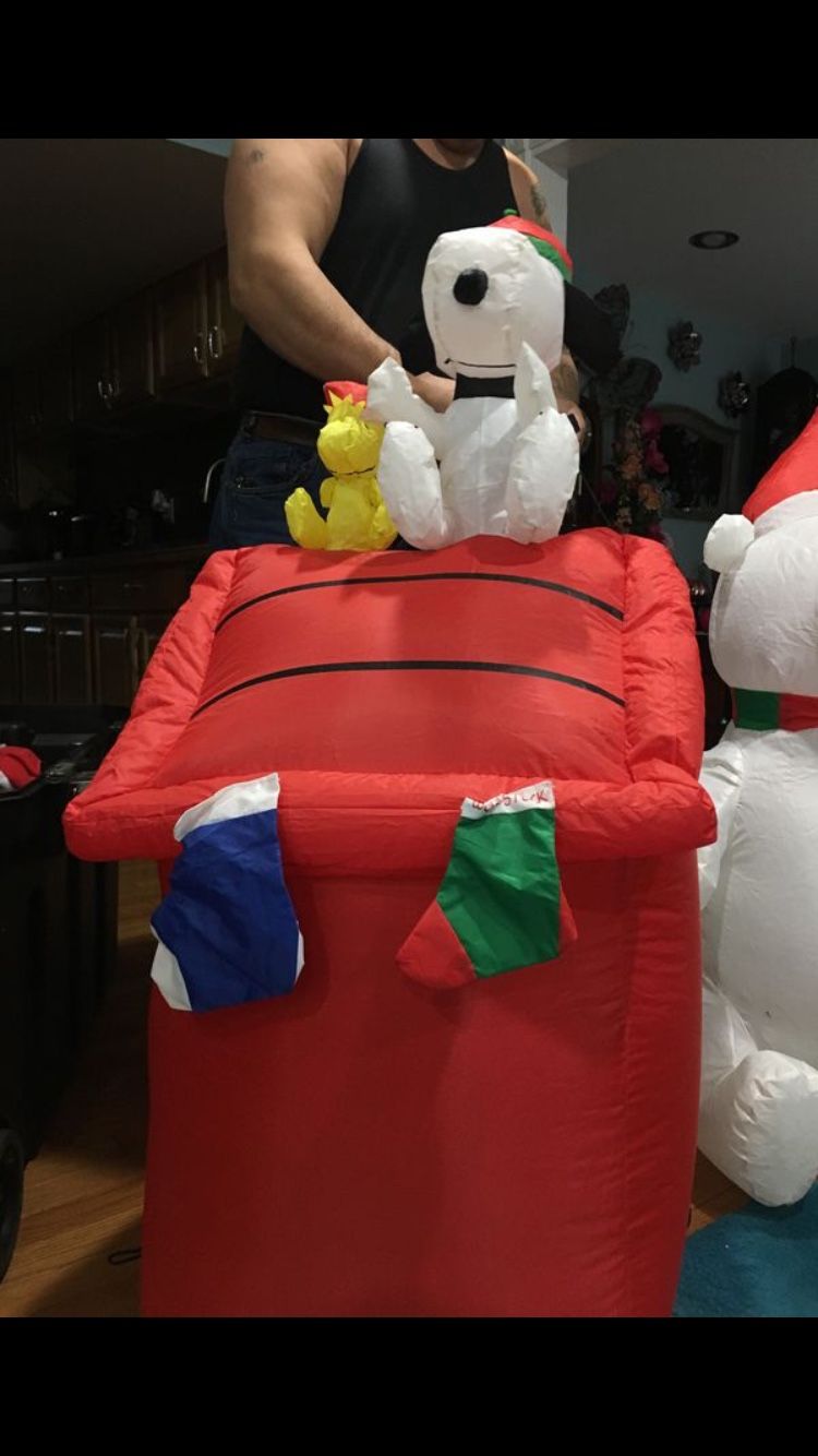 Snoopy Christmas Inflatable For Sale In Mundelein Il Offerup Snoopy Christmas Inflatable For Sale In Mundelein Il Offerup