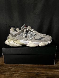 New Balance 9060 Men’s Size 10.5