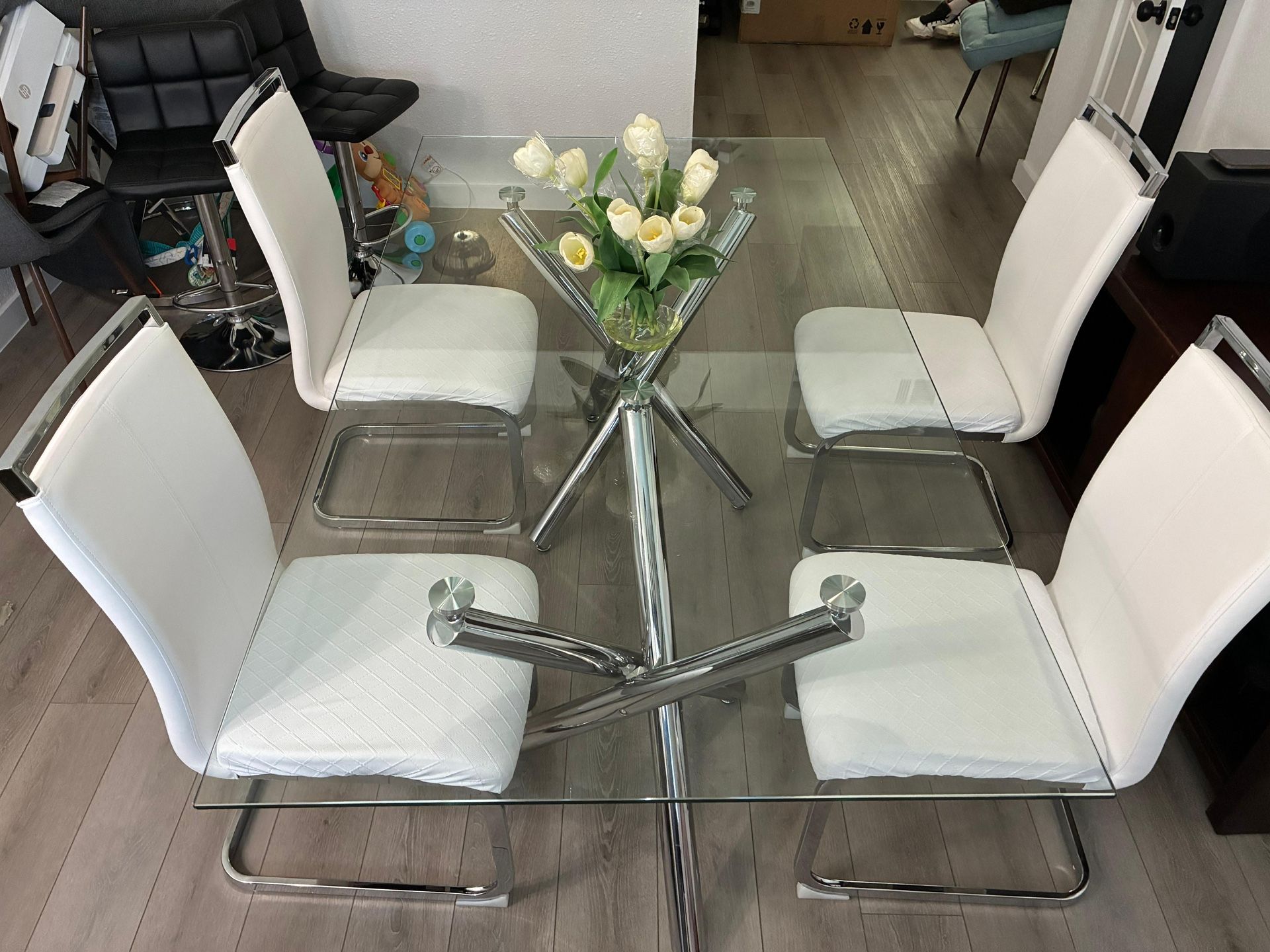 Glass Dining Table With White Chairs
